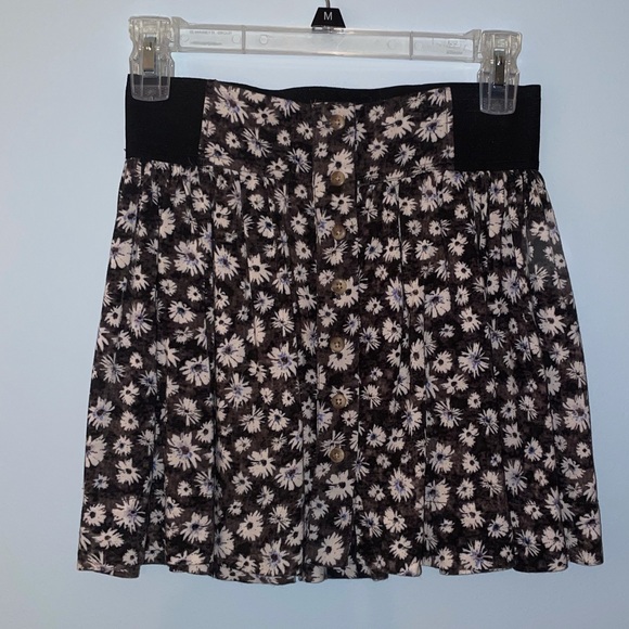 American Eagle Outfitters Dresses & Skirts - American Eagle Women’s Skirt size XS